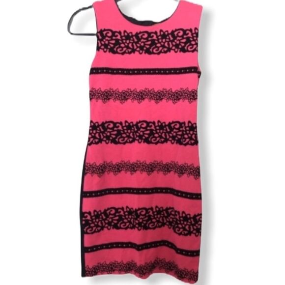 Nicole Miller Sleeveless Dress - Picture 1 of 9